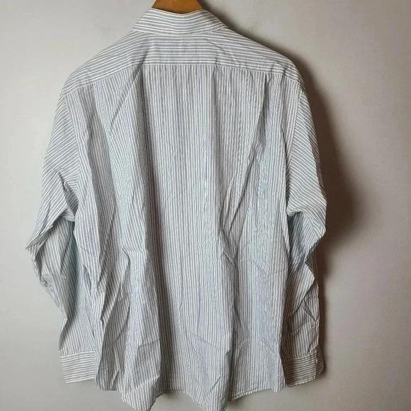 Ralph Lauren Men's Striped Button Down Shirt - Picture 4 of 8